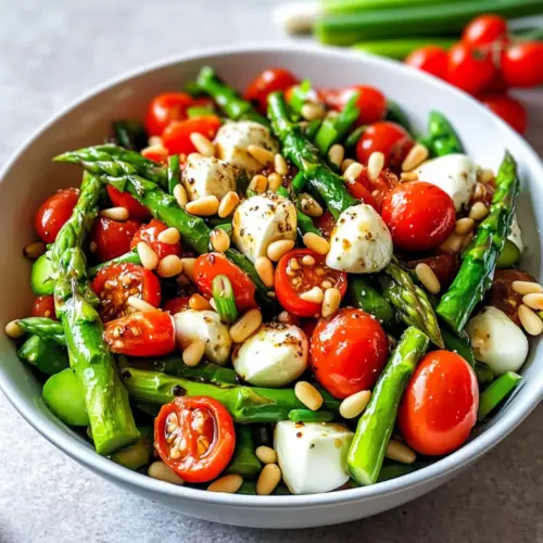 Spargel-Salat mit Tomaten und Mozzarella